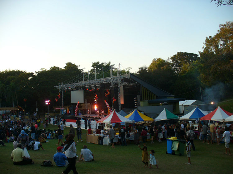  Indofest one of the MANY weekend cultural events in darwin during  the Dry Season from May till October in Darwin